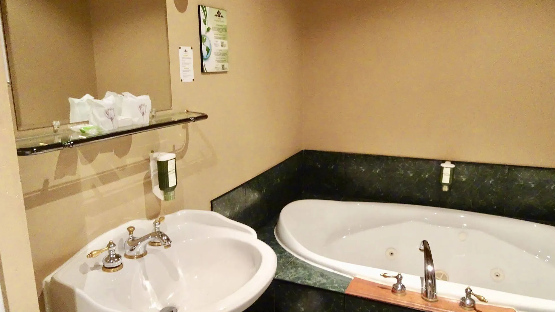 Locanda Auberge Le Jardin D'Antoine Montréal