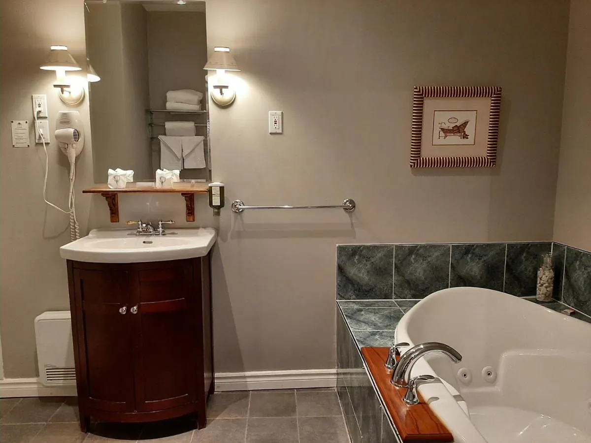 Auberge Le Jardin D'Antoine Montreal Inn